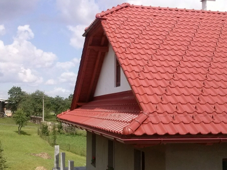 Tesařské stavby, pokrývačské a  klempířské práce na klíč 
